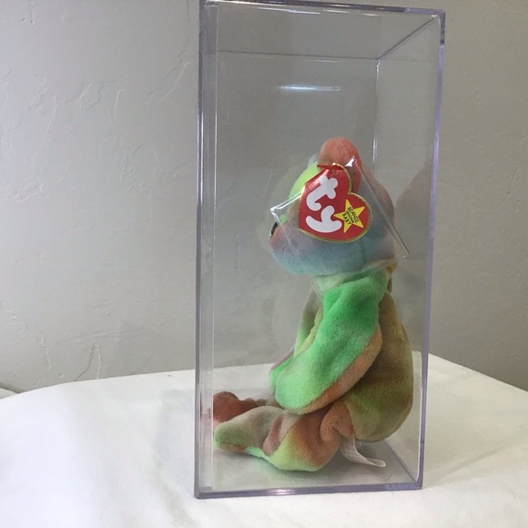 ๐ Peace Beanie Baby 1996 โ NWT โ Rare Tie-Dye โ Display Case Included! โ๏ธ - Picture 3 of 5